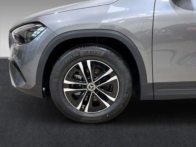 Mercedes-Benz GLA 200 MBUX+LED+EASY-PACK+Kamera+AHK