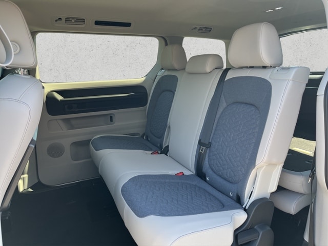 Volkswagen ID.Buzz langer Radstand Motor: 210 kW (286 PS) 86 kWh Getriebe: 1-Gang-Automatikgetriebe Radsta ALU