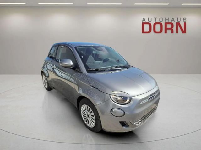 Fiat 500e Neuer 500e 3+1 DAB-Radio LED-Tagfahrlicht u
