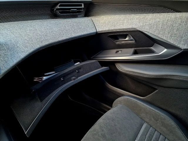 Peugeot E-5008 GT-Line