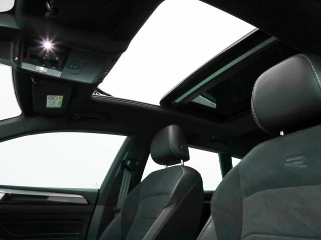 Volkswagen Arteon 2.0 TSI DSG R-Line