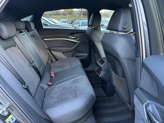 Audi e-tron 55 S-Line