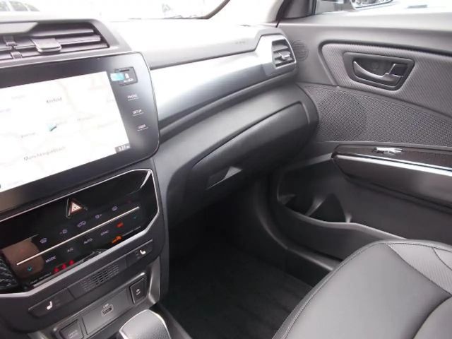 SsangYong Tivoli Grand Blackline 1.5T Navi LED Alu18" Sitzh. Kamera