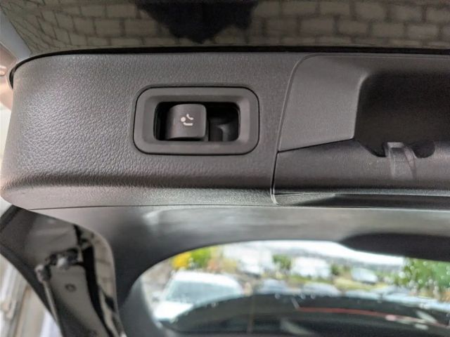 Mercedes-Benz B 200 B 200 d Progressive Sedan