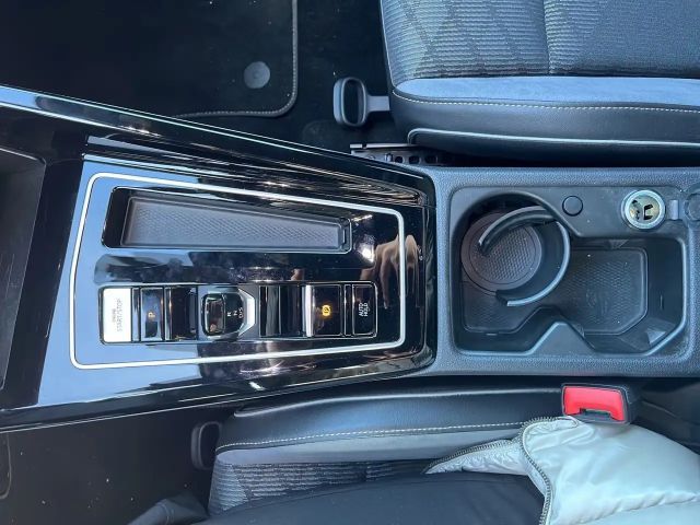 Volkswagen Golf DSG R-Line Variant