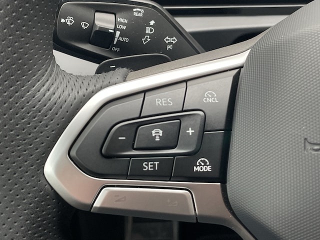 Volkswagen Tiguan 2.0 TDI Plus R-Line Style