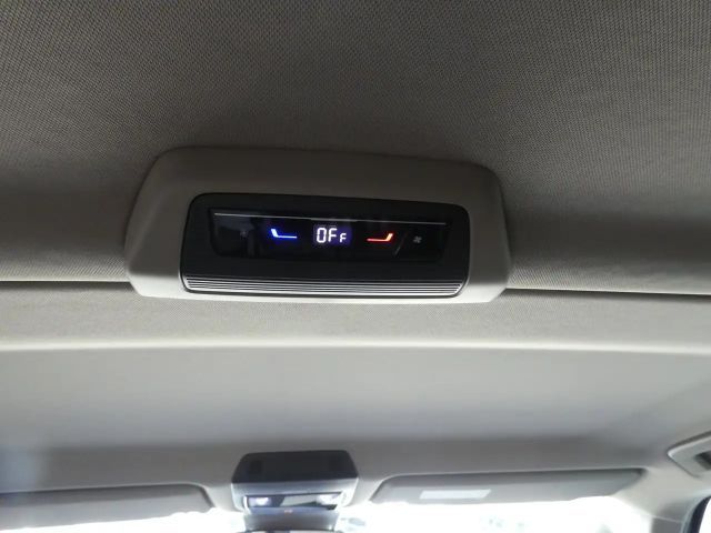 Volkswagen Multivan Style T7