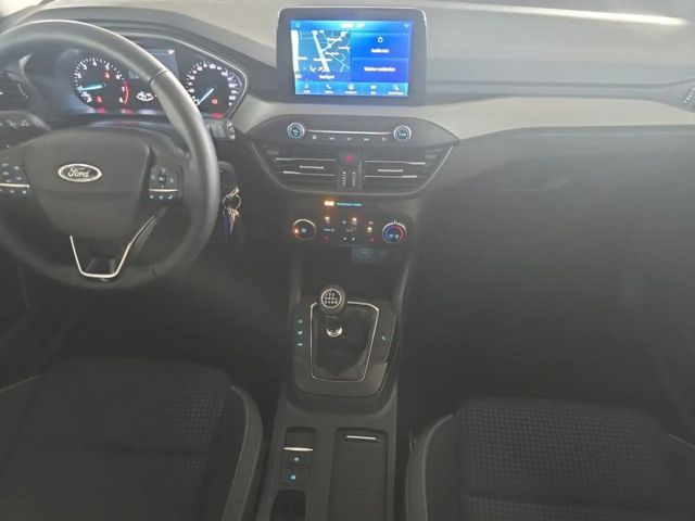 Ford Focus Cool & Connect EcoBoost Wagon