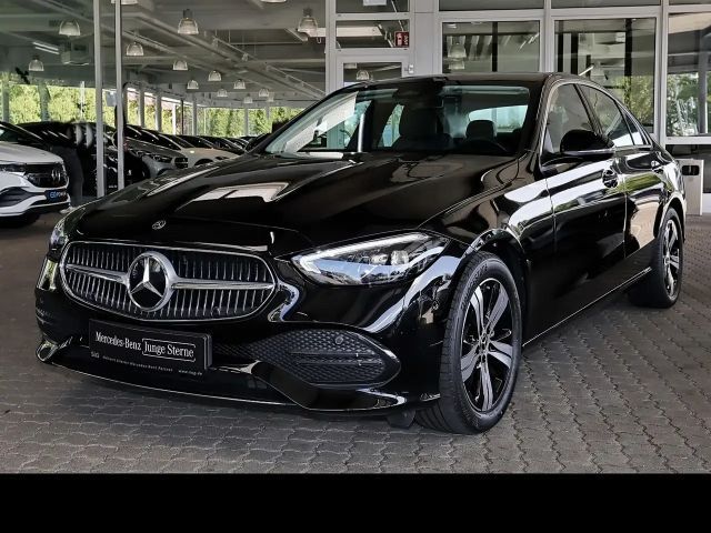 Mercedes-Benz C 180 Sedan