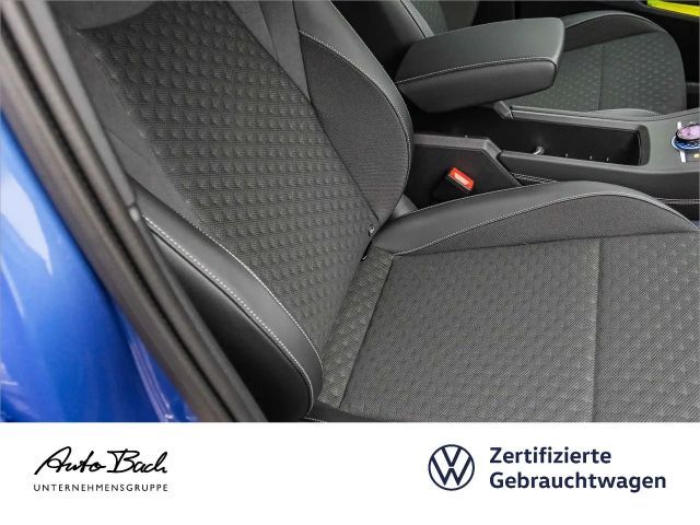 Volkswagen T-Roc 1.5 eTSI DSG R-Line