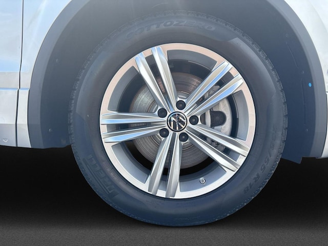 Volkswagen Tiguan 4Motion DSG R-Line