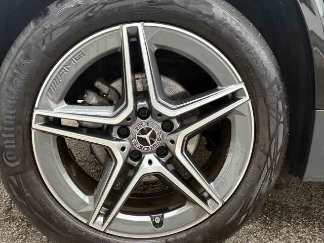 Mercedes-Benz GLA 200 AMG Line GLA 200 d