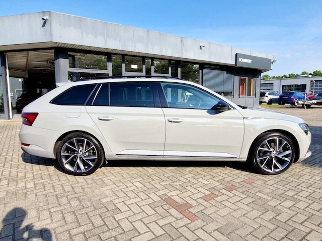 Skoda Superb 2.0 TDI Combi Sportline