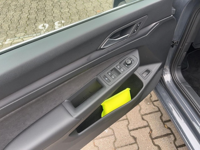 Volkswagen Golf DSG Style Variant