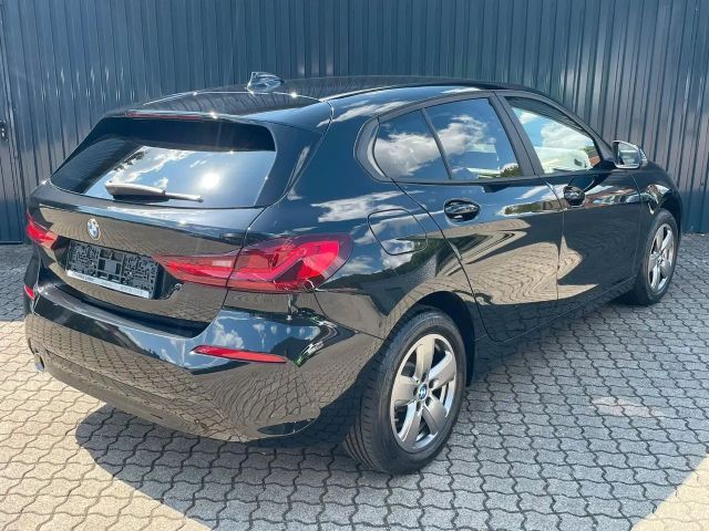 BMW 116 116i 5-deurs Sedan