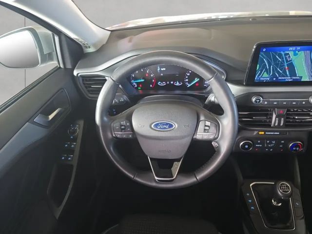 Ford Focus Cool & Connect EcoBoost Wagon