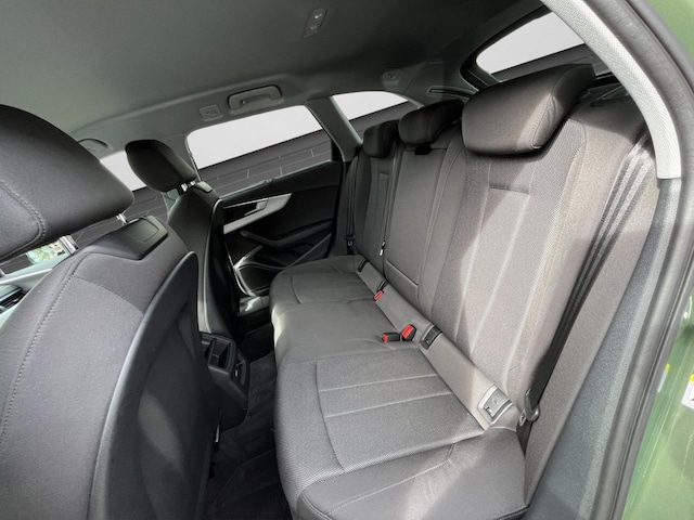 Audi A4 35 TFSI Avant S-Tronic