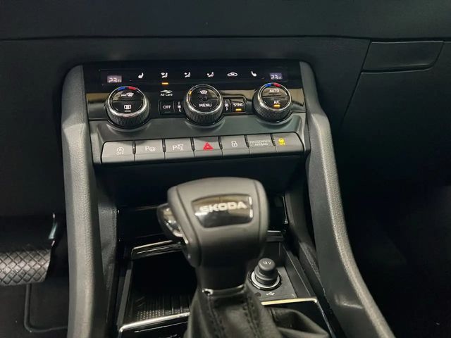 Skoda Karoq 1.5 TSI Selection