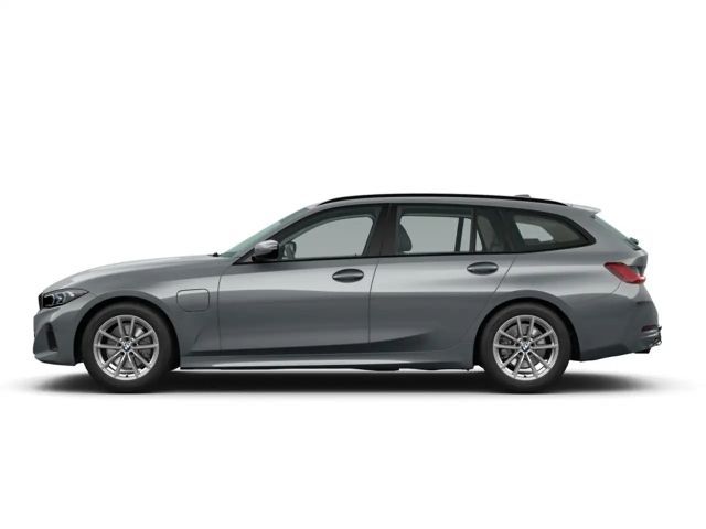 BMW 330 330e Touring