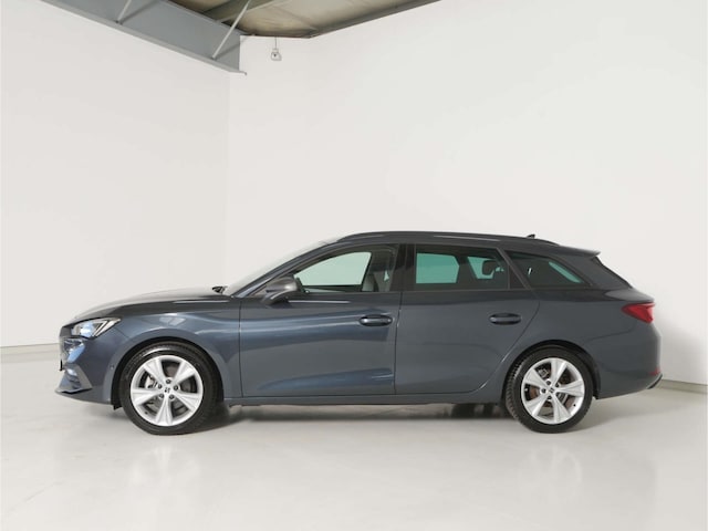 Seat Leon 1.5 eTSI FR-lijn Sportstourer