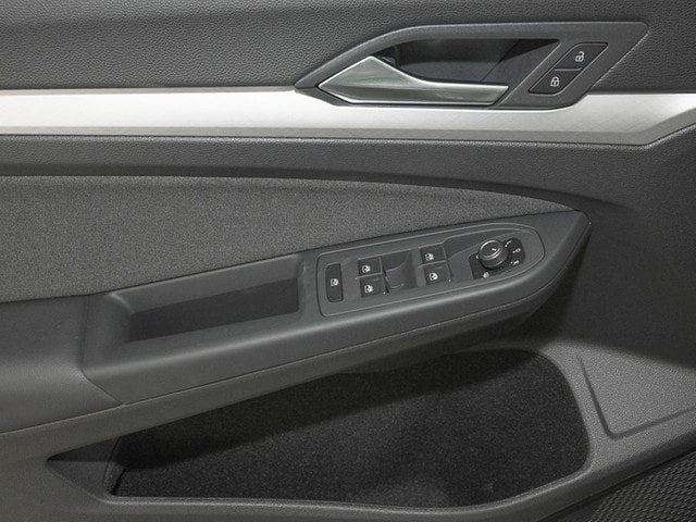 Volkswagen Golf 1.5 eTSI DSG Golf VIII