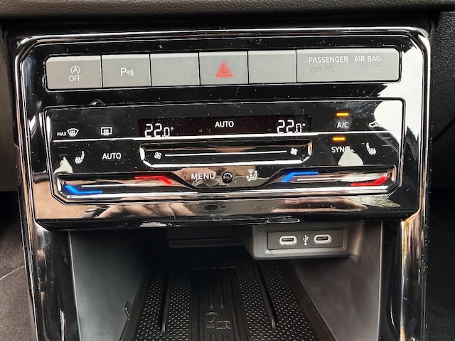 Volkswagen T-Cross T-CROSS 1.5  R-L  B 110 TSID7F