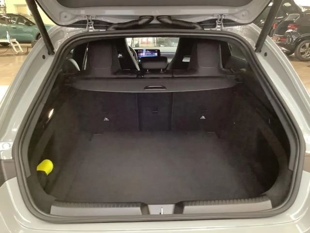 Mercedes-Benz CLA 200 AMG Line Shooting Brake