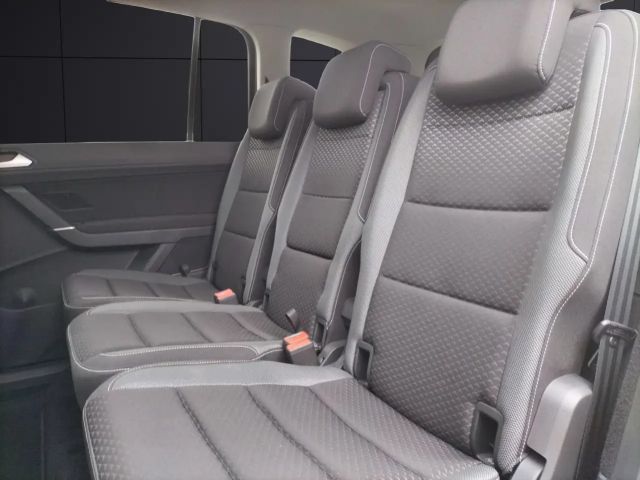 Volkswagen Touran TSI Active STH LED Navi ACC Park-Assist SH