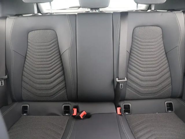 Mercedes-Benz A 180 A 180 d Progressive