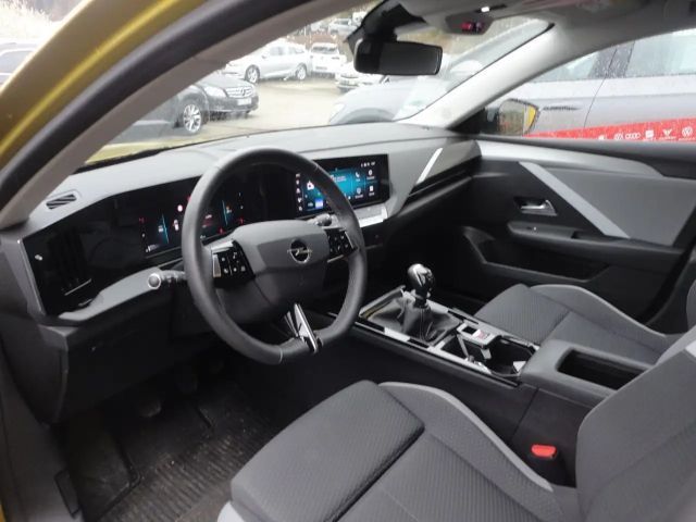 Opel Astra 1.2 Turbo Edition Turbo