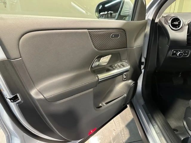 Mercedes-Benz GLA 220 4MATIC Progressive