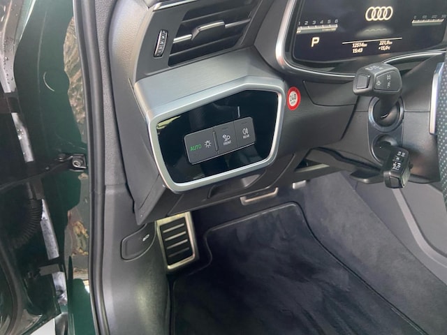 Audi S6 Avant Quattro