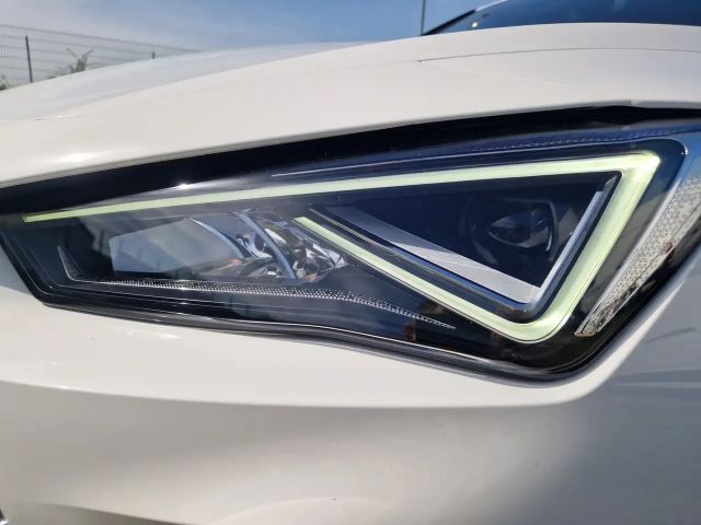 Cupra Formentor Basis LED 18" LED ACC SHZ PDC Klima DAB