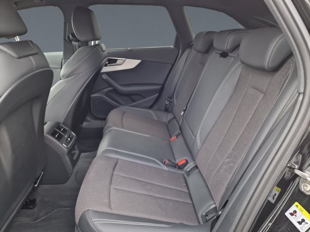 Audi A4 40 TFSI Avant S-Line S-Tronic