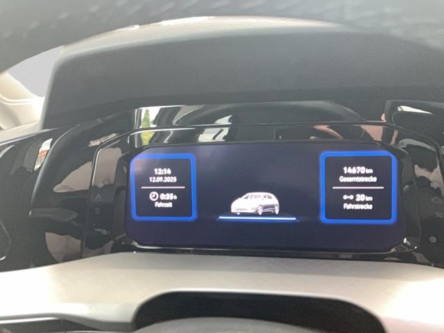 Volkswagen Golf 1.5 eTSI DSG Golf VIII Life