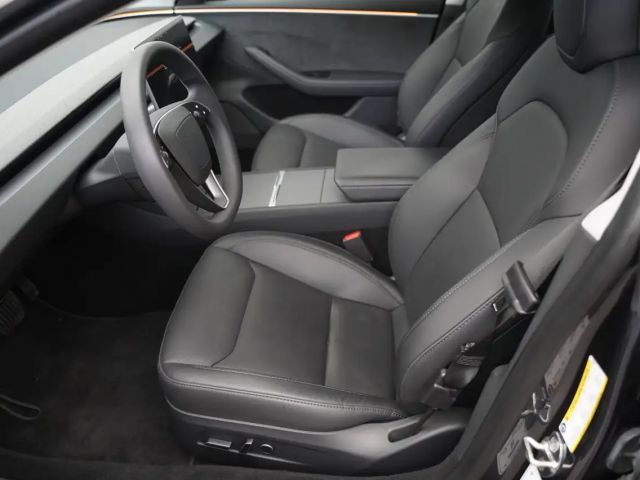 Tesla Model 3 AWD Long Range