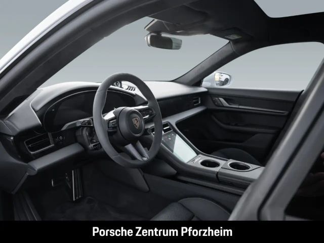 Porsche Taycan Turbo