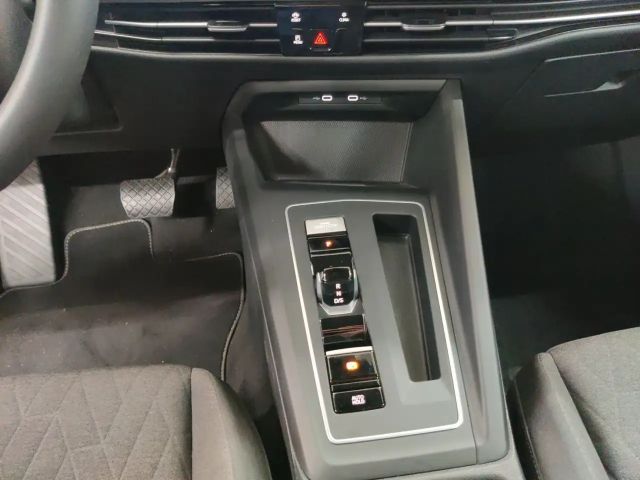 Volkswagen Golf 1.5 eTSI DSG Life