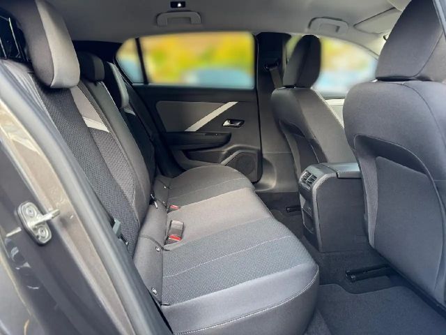 Opel Astra 1.2 Turbo Edition Turbo