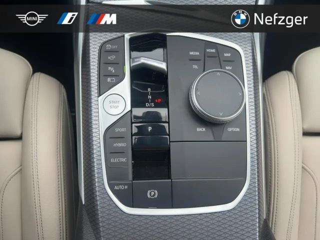 BMW 330 330e M-Sport Touring xDrive