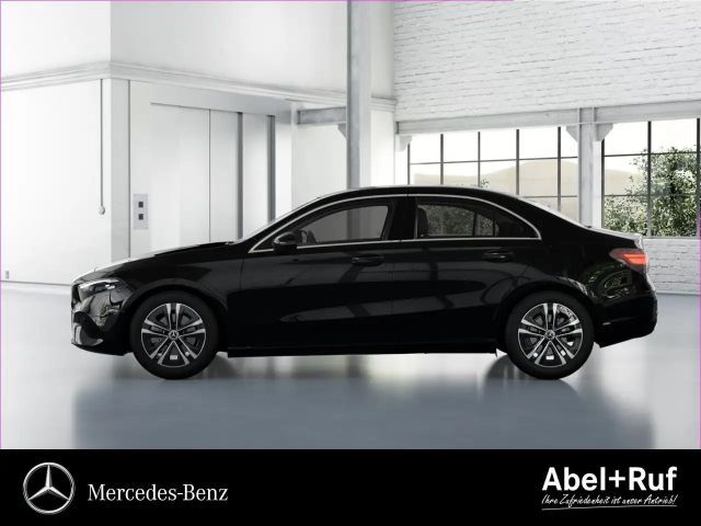 Mercedes-Benz A 200 A 200 d Progressive
