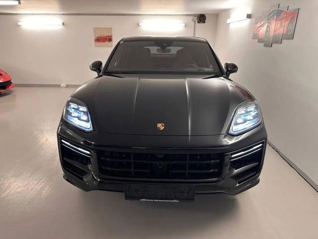 Porsche Cayenne Coupé E-Hybrid Turbo