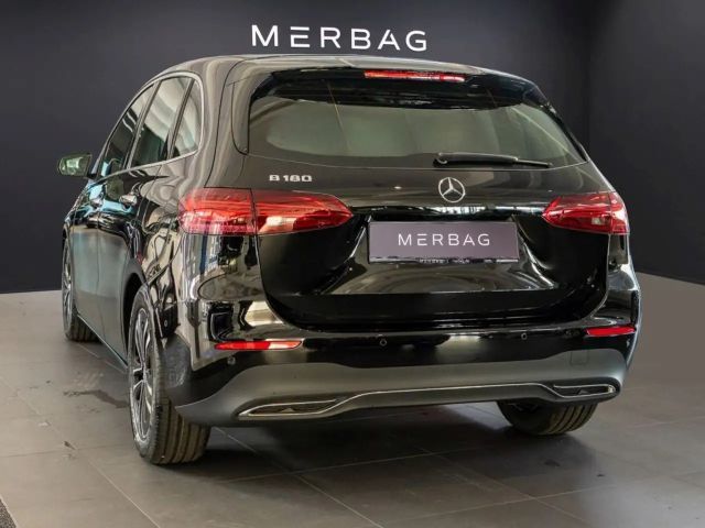 Mercedes-Benz B 180 ACC AUT Kam. KeyLess KlimaA LED LM Navi