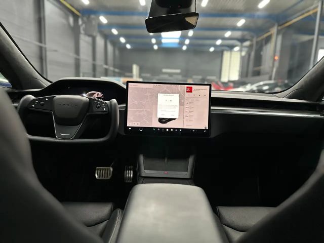 Tesla Model S Plaid