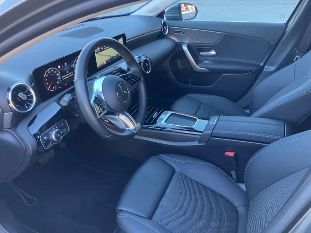 Mercedes-Benz A 180 Hatchback