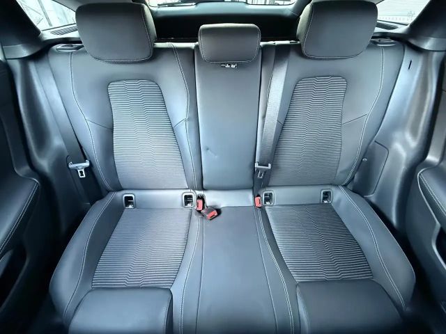 Mercedes-Benz CLA 200 °Shzg°Navi°TWA°Spur°RFK°BT