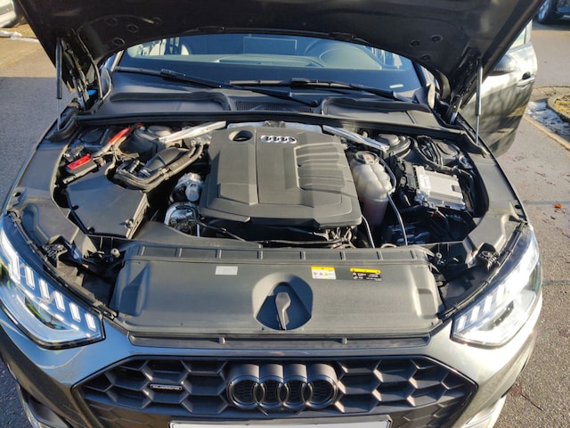 Audi A4 40 TDI Avant Quattro S-Line S-Tronic