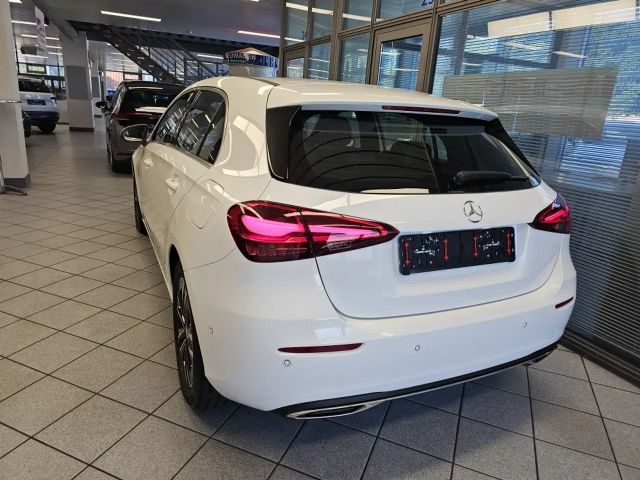 Mercedes-Benz A 200 Progressive