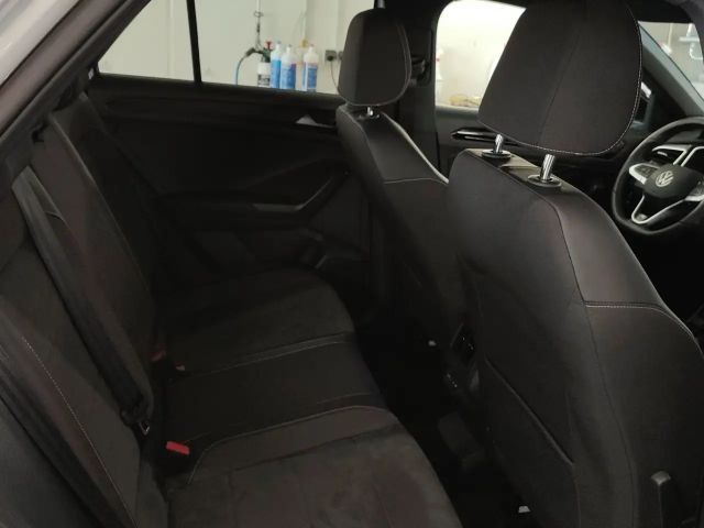 Volkswagen T-Roc 1.5 TSI DSG R-Line