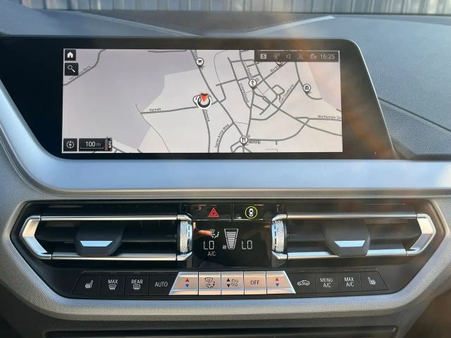 BMW 120 120i 5-deurs Sedan